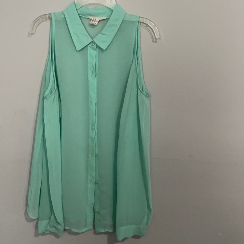 Forever 21 medium turquoise blouse